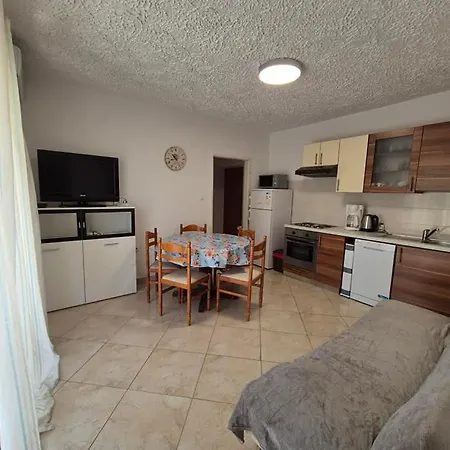 Velinka Apartmán *