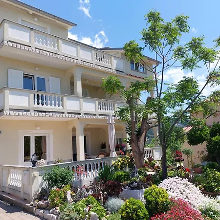 Apartmán Velinka Mundanije